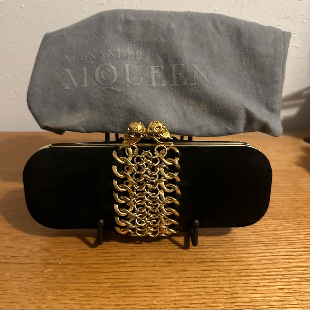 Authentic Alexander McQueen Twin Skull Chain Mail Clutch Brass Suede Stunning!